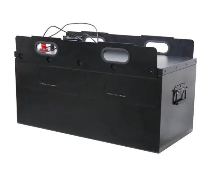 แบตเตอรี่ไอออนลิตียมวงจรลึกที่กําหนดเอง พลังงานสูง 24V 48V 300Ah LiFePO4 แบตเตอรี่รถยก